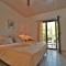 Bella Vista Hotel Studios & Apartments