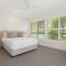 Byron Beachside 9