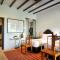 Room & Vespa 1 - Stay Central Seminyak Near Beach
