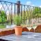 Stunning Riverside Oxford Apartment with Parking