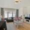 Huswell - Summer-house with sunny garden nearby beach
