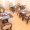 The 4 JS Bed and Breakfast Emali