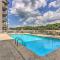 Idyllic Camdenton Condo with Community Pool and Lake! - Камдентон