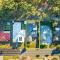 The Bay House Shoal Bay huge five bedroom holiday home with WiFi and Foxtel