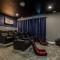Airy 6 Bdrm Abode with Home Theater in Encore - أورلاندو