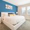 Airy 6 Bdrm Abode with Home Theater in Encore - أورلاندو