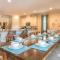 Spacious 13 Bdrm Oasis with Large Pool and Deck at Reunion - كيسيمي