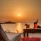 Faros Resort