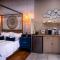 @Athens Guest Rooms - Kimberley