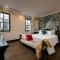 Green Suites Hotel