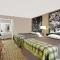 Super 8 by Wyndham Athens