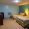 LAMPLIGHTER INN