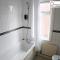 4 Bedroom House at Fern Lodge Preston Serviced Accommodation - Free WiFi & Parking