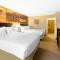 Days Inn by Wyndham Plattsburgh - 普拉茨堡