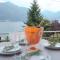 Lakeside relais