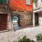 Volta L Apartment
