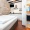 Volta L Apartment