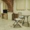 Top Center Detached Apartment Studio
