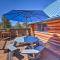 Cascade Mtn Views! Pet-Friendly Bend Log Cabin