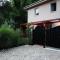Peaceful Designer Home 50 meters from Lake Balaton, Ideal for Families - Балатонакараттьо