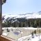 Cosy, modern 2-bed with fireplace & beautiful views