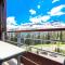 Stunning 3-bedroom apartment with mountain views
