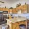 Silverthorne Condo with Views about 11 Mi to Ski Slopes - 西尔弗索恩