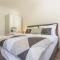 Luxury 2 bedroom apartment with sea view