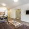 Luxury 2 bedroom apartment with sea view