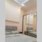 Comfortable luxury apartment with 3 rooms. Center heart of kiev