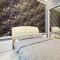 Comfortable luxury apartment with 3 rooms. Center heart of kiev