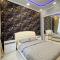 Comfortable luxury apartment with 3 rooms. Center heart of kiev