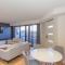 Khione 5 23 Kirwan Close