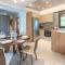 3 DOORS VILLAS