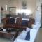 4 on Highworth Apartments and Studios - Kapstadt