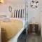 Above PORTHMINSTER BEACH - - St James Rest - - A STYLISH GROUND-FLOOR PRIVATE APARTMENT - - Kids Love The Cabin Bunk Room - - BEAUTIFULLY REFURBISHED