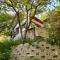 Rustic Cottage & Garden Retreat on Buda Hilltop - Budapeste