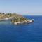 Villa Urbis Taormina, luxury villa in the heart of Taormina with swimming pool & lift