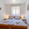Apartments by the sea Sumartin, Brac - 2952