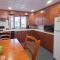 Huge historic, w/large yard & close to beach