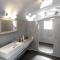 Fira-Cave-Sleeps 13-Parking-Pool-Pet Friendly