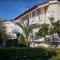 Aristides Hotel