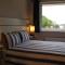 Crow's Nest Glandore - 1 - Self Catering - Glandore