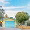 New! JT SUNSHINE HOUSE Cozy, Artsy & Comfy, Dog Friendly, 3BD - Joshua Tree