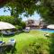 Sea Front Oceanus H3 by Ezoria Villas