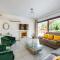 Sea Front Oceanus H3 by Ezoria Villas