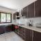 Sea Front Oceanus H3 by Ezoria Villas