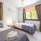 Sea Front Oceanus H3 by Ezoria Villas