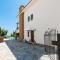 Sea Front Oceanus H3 by Ezoria Villas
