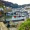 Large House in Looe, Near Beach and Bars with Great Views, Free Parking and Free Access to a Nearby Indoor Swimming Pool